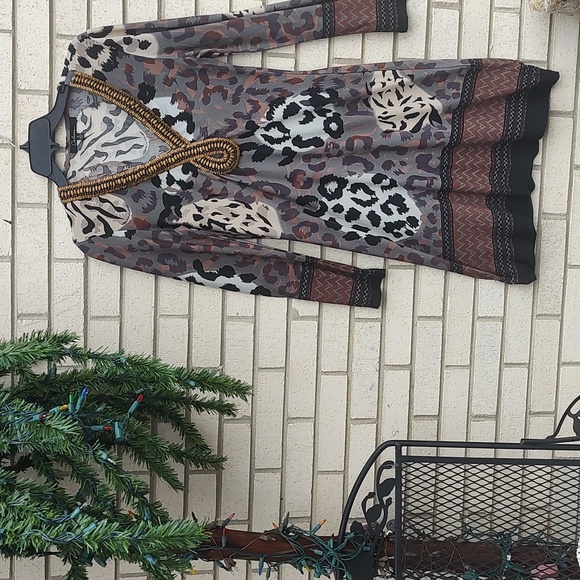 Leopard 🐆 Dress - Picture 5 of 10